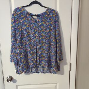 Adrienne Vittadini Blue Red Asymmetrical Blouse